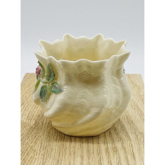 Vintage Pottery by Belleek Ireland Carlingford Crimped Cache Pot Shamrock & Rose - Picture 2 of 7